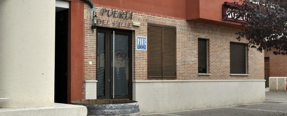 Hostal Puerta Del Valle La Cistérniga Extérieur photo